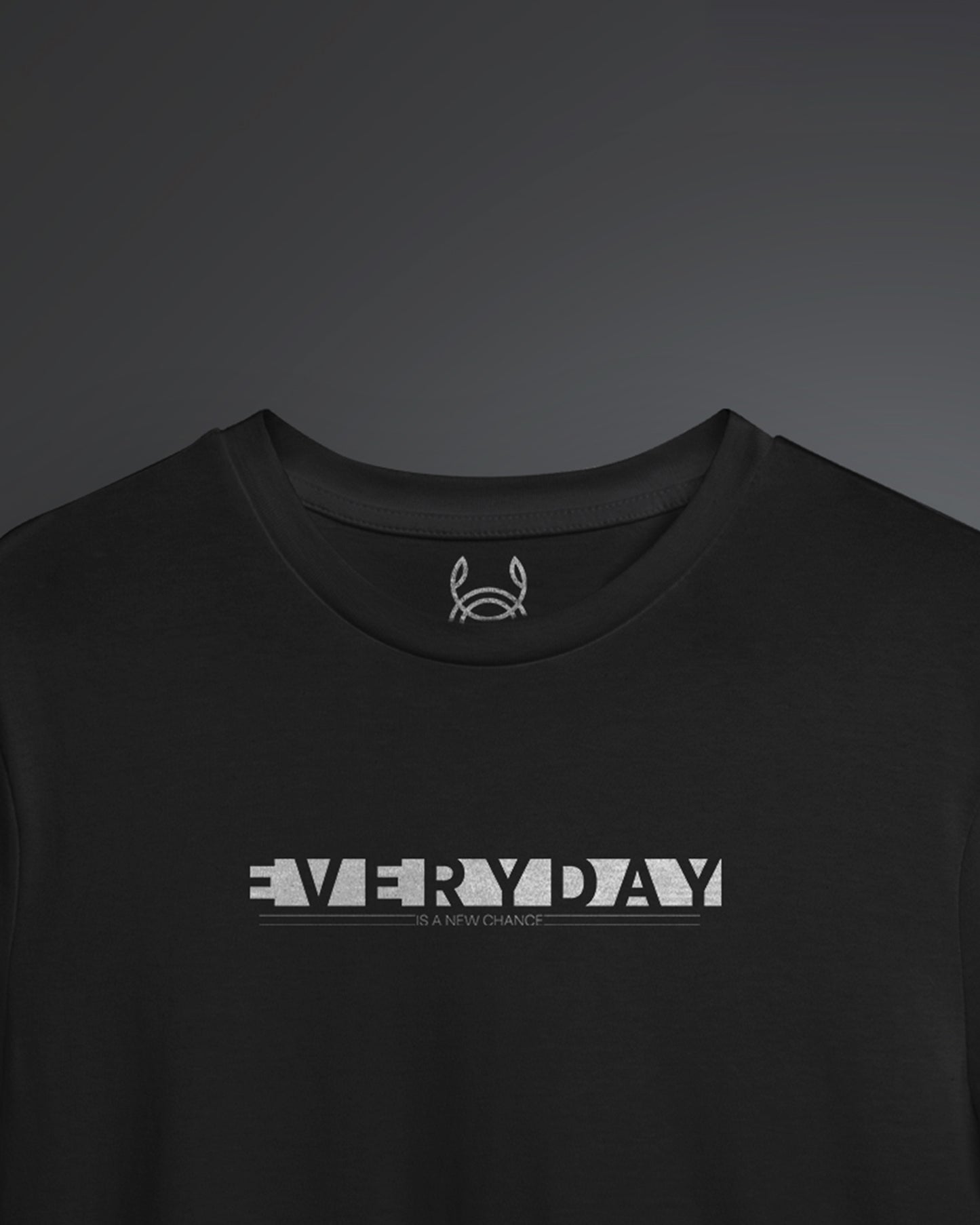 Everyday Regular Fit Graphic Tee [black]